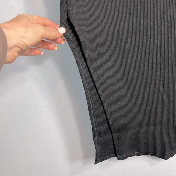 Lulus Black Ribbed Midi Skirt size M - Picture 5 of 7